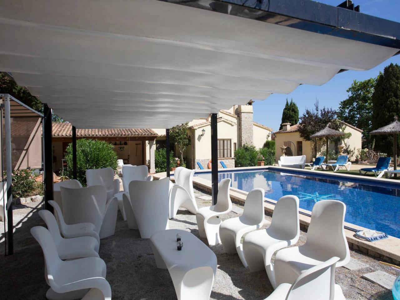 Private Villas Puerto Pollensa For Family Groups, Private Mountain Ideal For Runners, Trailers, Hikers, It Is Approximately 3 Minute Walk From The Beach المظهر الخارجي الصورة