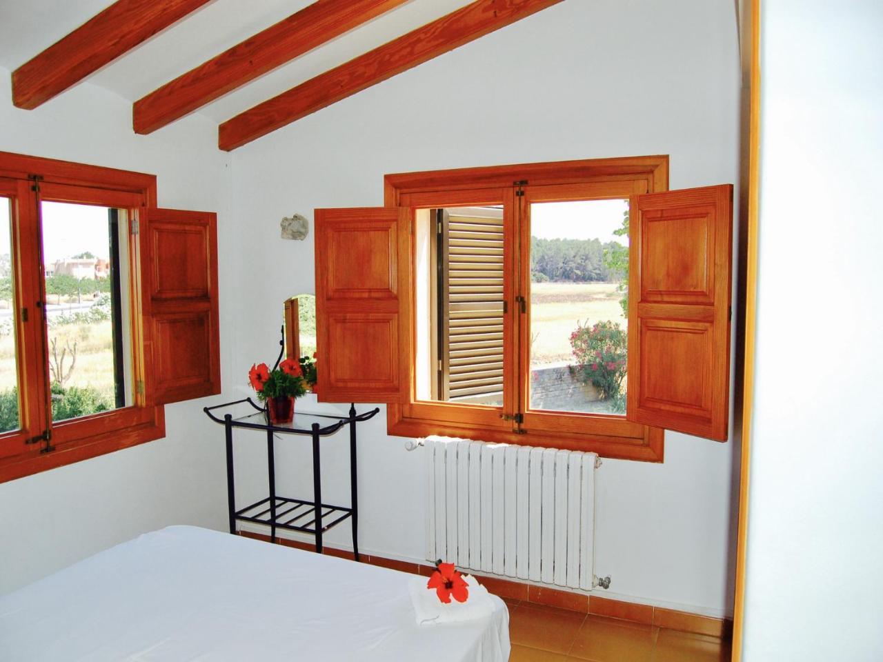 Private Villas Puerto Pollensa For Family Groups, Private Mountain Ideal For Runners, Trailers, Hikers, It Is Approximately 3 Minute Walk From The Beach المظهر الخارجي الصورة